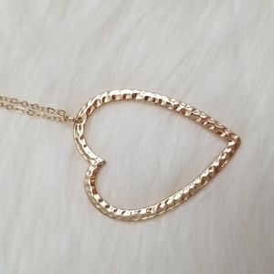 Gold heart necklace, NWOT